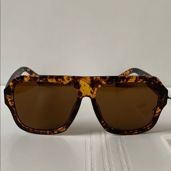 🆕 🆑  SUNGLASSES - Picture 1 of 8